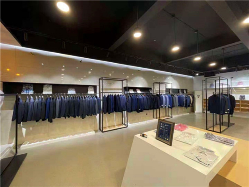豹子头服饰展厅03